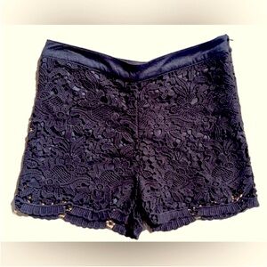 Alice Moon Black Floral Crochet-Type Bohemian Beachwear Shorts Medium NWT